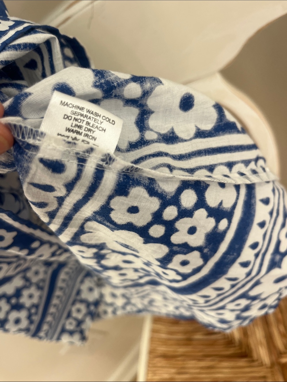 Tuckernuck Blue and White Floral-Print Mini Dress; Size Large. Pit to pit 18.5” - Picture 10 of 12